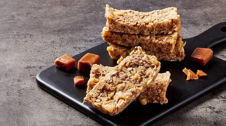 Toffee-Apfel Haferriegel ohne Backen