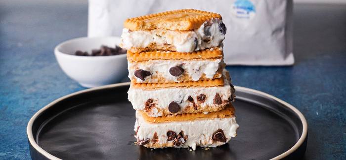 Proteinreiches Eiscreme Sandwich